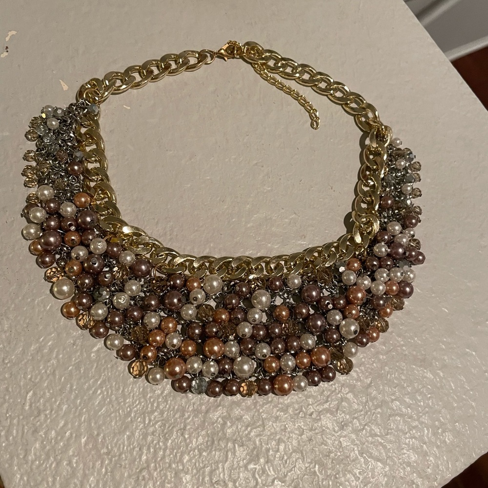 Multi pearl bib necklace